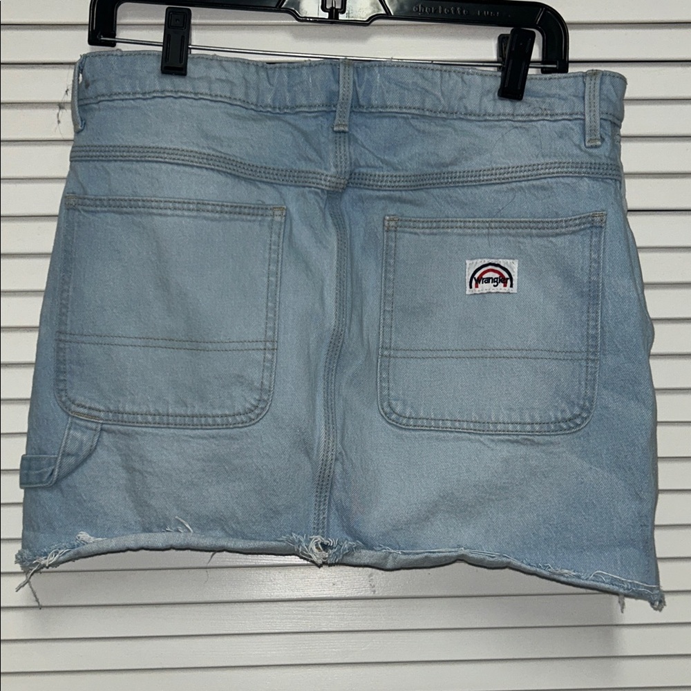 Wrangler Light Blue Denim Mini Skirt with Frayed Hem - Picture 2 of 4